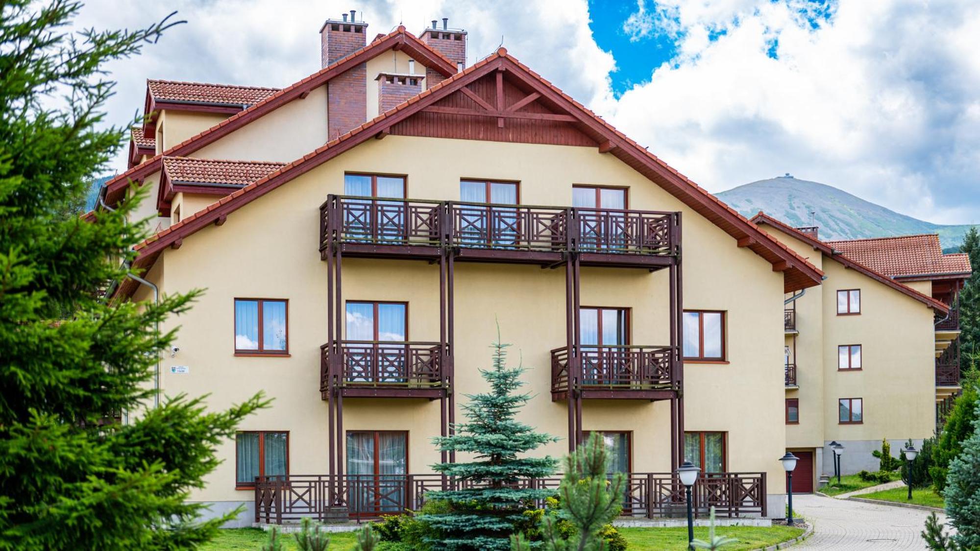 Apartamenty Sun & Snow Sofra Karpacz Exteriör bild